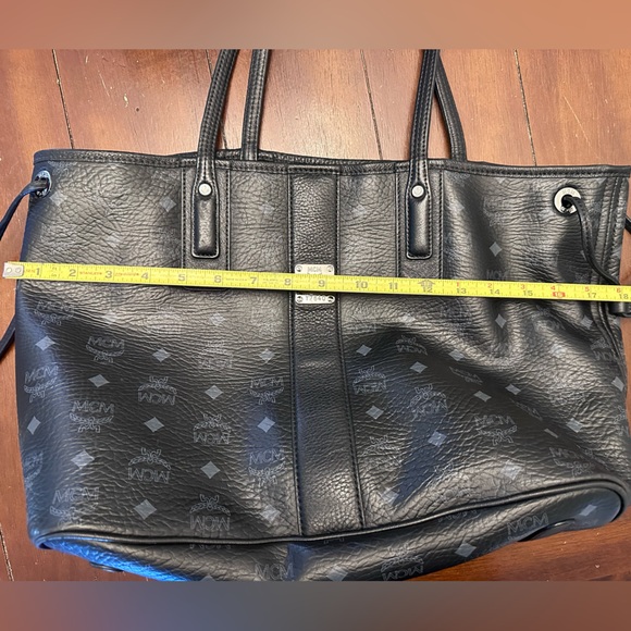 MCM Liz Small Visetos Tote Bag - Picture 9 of 10